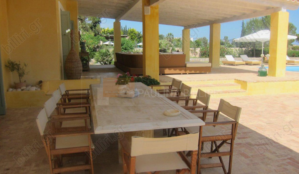 Εξωτερική όψη - Outdoor view
